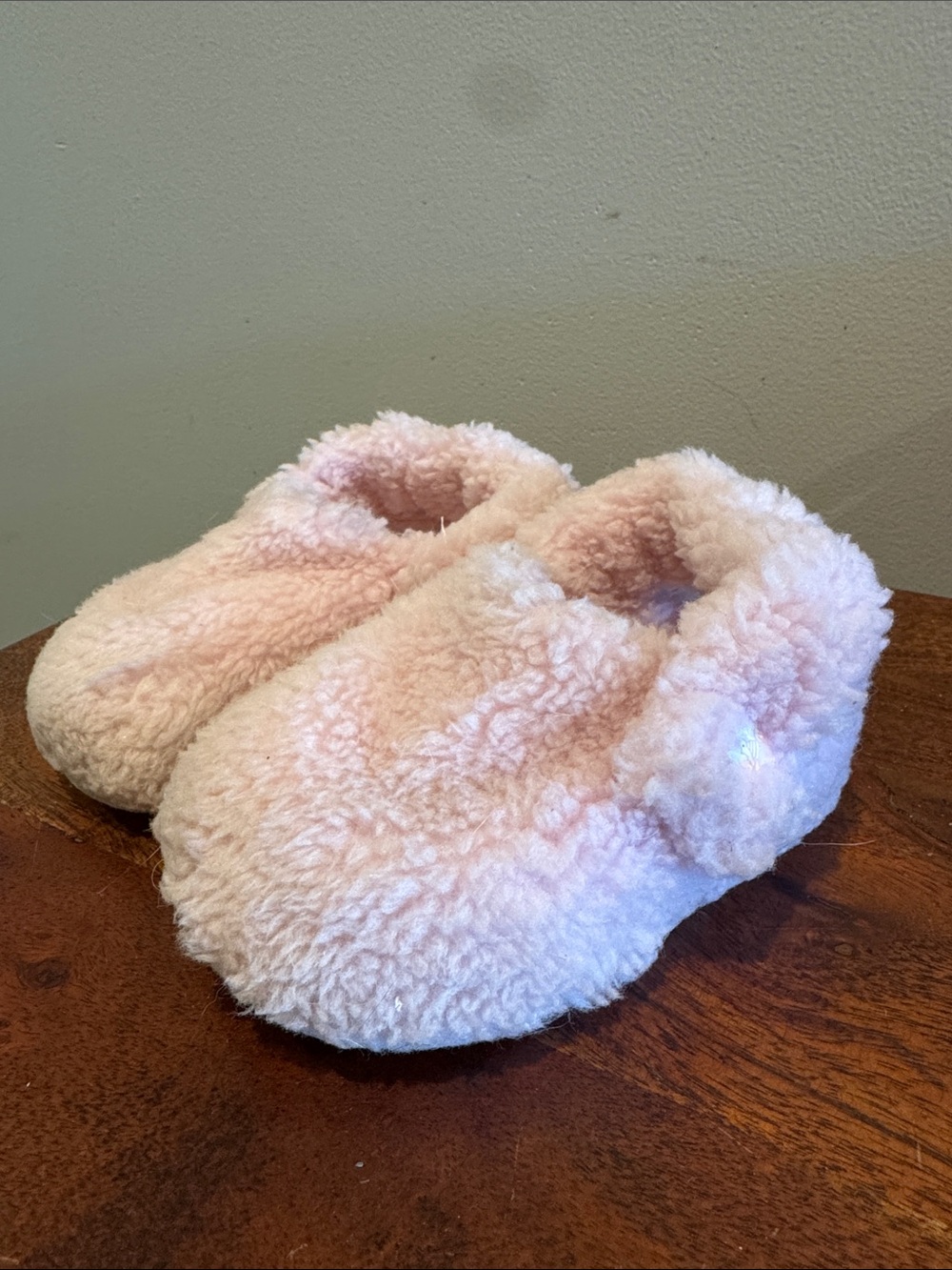 Cozy Croc Kids Plush Slip-On Slippers - Light Pink